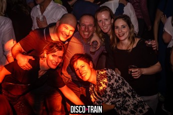 2022014-Par-pa-fotografie-Disco-Train-Bibelot-708090s-1577-1kl