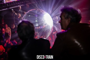 2022014-Par-pa-fotografie-Disco-Train-Bibelot-708090s-1601-1kl