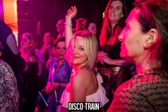 2022014-Par-pa-fotografie-Disco-Train-Bibelot-708090s-1713-1kl