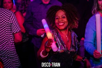 2022014-Par-pa-fotografie-Disco-Train-Bibelot-708090s-1750-1kl