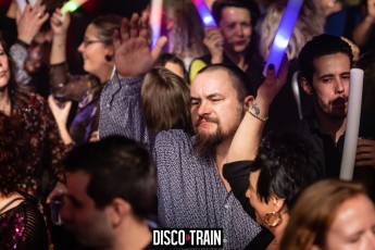 2022014-Par-pa-fotografie-Disco-Train-Bibelot-708090s-1779-1kl