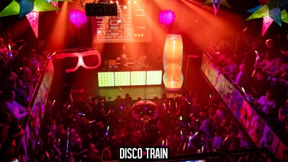 2022014-Par-pa-fotografie-Disco-Train-Bibelot-708090s-1865-1kl