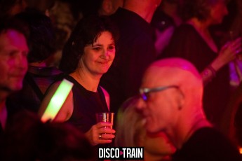 2022014-Par-pa-fotografie-Disco-Train-Bibelot-708090s-1941-1kl