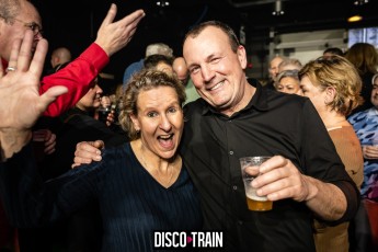 2022014-Par-pa-fotografie-Disco-Train-Bibelot-708090s-2067-1kl
