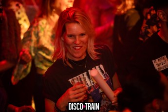 2022014-Par-pa-fotografie-Disco-Train-Bibelot-708090s-2084-1kl