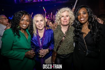 2022014-Par-pa-fotografie-Disco-Train-Bibelot-708090s-2105-1kl