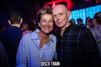 2022014-Par-pa-fotografie-Disco-Train-Bibelot-708090s-2109-1kl