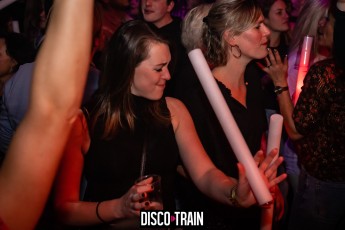 2022014-Par-pa-fotografie-Disco-Train-Bibelot-708090s-2133-1kl
