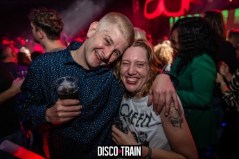 2022014-Par-pa-fotografie-Disco-Train-Bibelot-708090s-2198-1kl