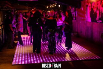 20230401-Par-pa-fotografie-DiscoTrain-Maximum-Hudson-6453-1kl