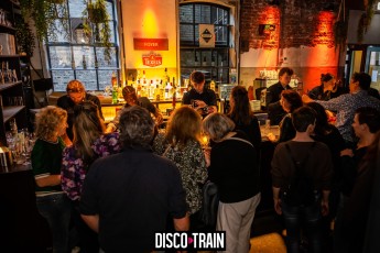 20230407-Par-pa-fotografie-TeaTimeFunk-Disco-Train-708090s-1424-1kl