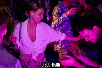 20230407-Par-pa-fotografie-TeaTimeFunk-Disco-Train-708090s-1514-1kl