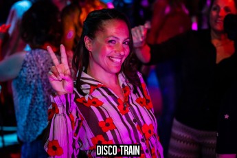 20230407-Par-pa-fotografie-TeaTimeFunk-Disco-Train-708090s-1561-1kl