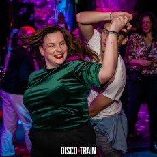 20230407-Par-pa-fotografie-TeaTimeFunk-Disco-Train-708090s-1575-1kl