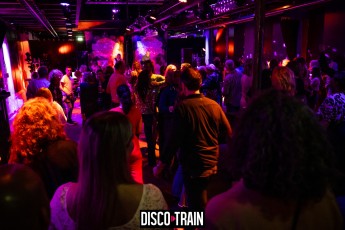 20230407-Par-pa-fotografie-TeaTimeFunk-Disco-Train-708090s-1672-1kl