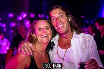 20230407-Par-pa-fotografie-TeaTimeFunk-Disco-Train-708090s-1681-1kl