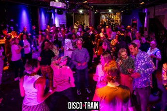 20230407-Par-pa-fotografie-TeaTimeFunk-Disco-Train-708090s-1776-1kl