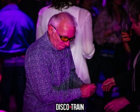 20230407-Par-pa-fotografie-TeaTimeFunk-Disco-Train-708090s-1804-1kl
