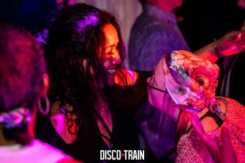 20230407-Par-pa-fotografie-TeaTimeFunk-Disco-Train-708090s-1809-1kl