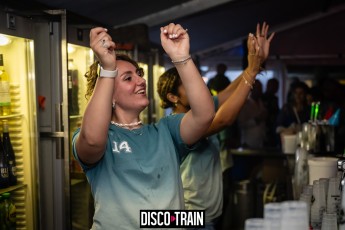 20230722-Par-pa-fotografie-Diaco-Train-BEachparty-Strandtent14-708090-9033-1kl