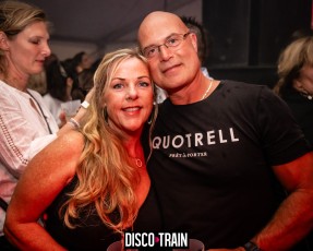 20230722-Par-pa-fotografie-Diaco-Train-BEachparty-Strandtent14-708090-9250-1kl