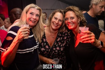 20230722-Par-pa-fotografie-Diaco-Train-BEachparty-Strandtent14-708090-9457-1kl