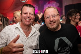 20230722-Par-pa-fotografie-Diaco-Train-BEachparty-Strandtent14-708090-9462-1kl