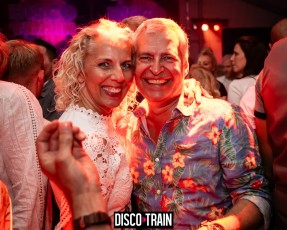 20230722-Par-pa-fotografie-Diaco-Train-BEachparty-Strandtent14-708090-9577-1kl