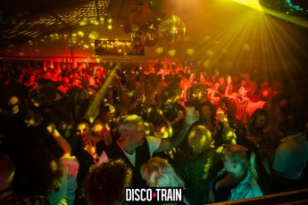 20230722-Par-pa-fotografie-Diaco-Train-BEachparty-Strandtent14-708090-9813-1kl