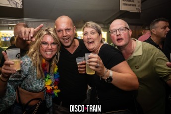 20230722-Par-pa-fotografie-Diaco-Train-BEachparty-Strandtent14-708090-9820-1kl