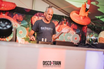 Jaanish-Fotografie_Disco-train-kijkduin_-265