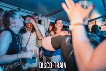 Jaanish-Fotografie_Disco-train-kijkduin-31082024_-296