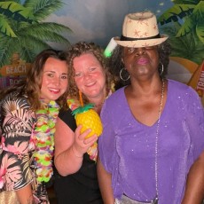 Disco_Train_Beach_Party_photo_20250615_Time-170610_kk8u0a