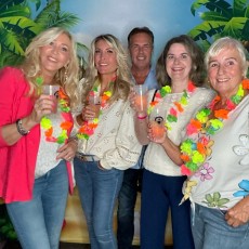 DISCO_TRAIN_BEACH_PARTY_XL_photo_20250830_Time-200851_fwblw6