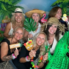 DISCO_TRAIN_BEACH_PARTY_XL_photo_20250830_Time-220810_arqnil