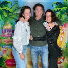 DISCO_TRAIN_BEACH_PARTY_XL_photo_20250830_Time-230852_i0om3g